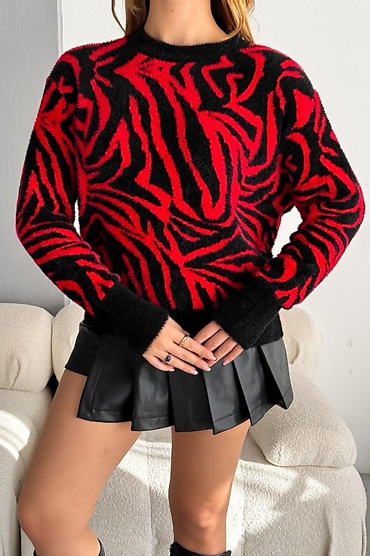 Standart Beden Zebra Desenli Sakallı Triko Kazak