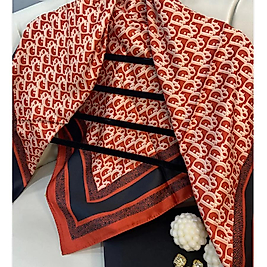 Dior Marka Eşarp - Nar Çiçeği