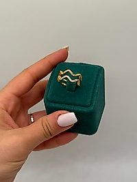 Xuping Dalga Form Taşlı Gold Yüzük