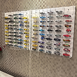 Pleksi Kapaklı 1:64 Metal Arabalarla Uyumlu,Akrilik Oyuncak 100 araçlık Pleksi Araba Vitrini, Rafı Beyaz-Şeffaf