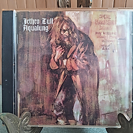 JETHRO TULL * AQUALUNG
