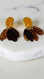 Kahverengi Sallamalı Küpe