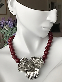 Bordo Boncuk Gümüş Çiçek Model Kolye