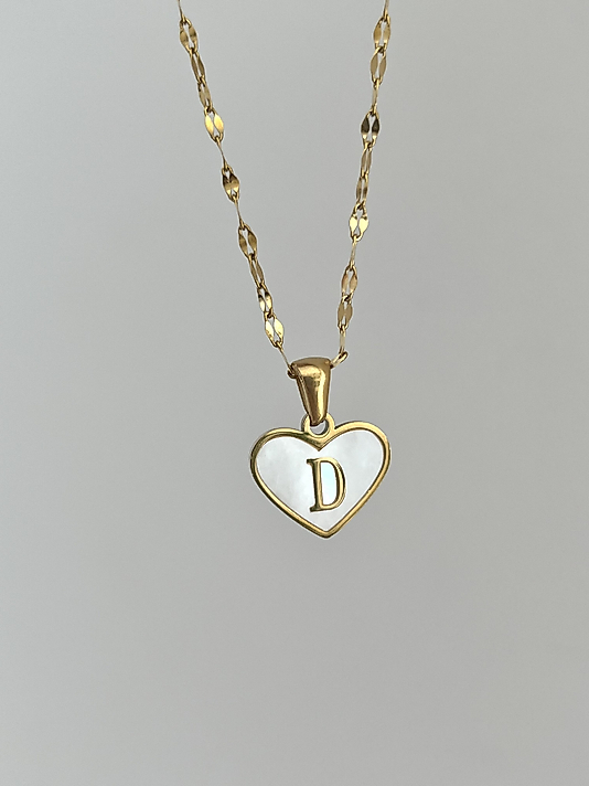 Çelik D Harf Kalp Kolye