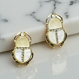 Zara Model Beyaz Sedefli Böcek Küpe