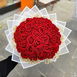 Zarif Kırmızı Gül Buketi