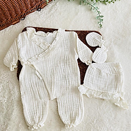 Yandan Bağlamalı Fır Detaylı Kız Bebek Müslin  Hastane Çıkışı 4 Parça Set