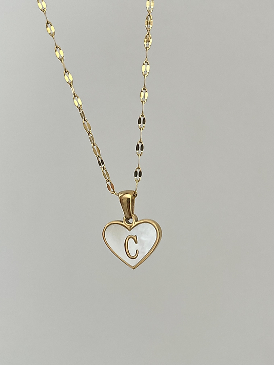 Çelik C Harf Kalp Kolye