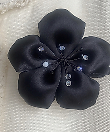 Black Saten Brooch