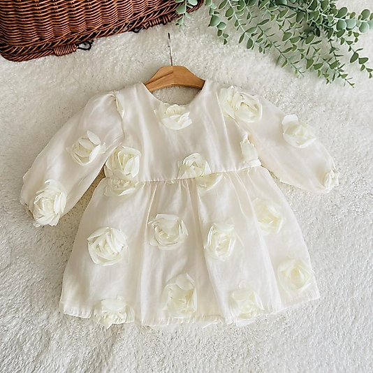 Üç Boyutlu Gül Detaylı Arkası Fiyonk Model Kız Çocuk Ekru Özel Gün Elbisesi