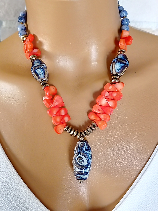 SODALİT VE  NAR MERCAN SERAMİK KOLYE UCU