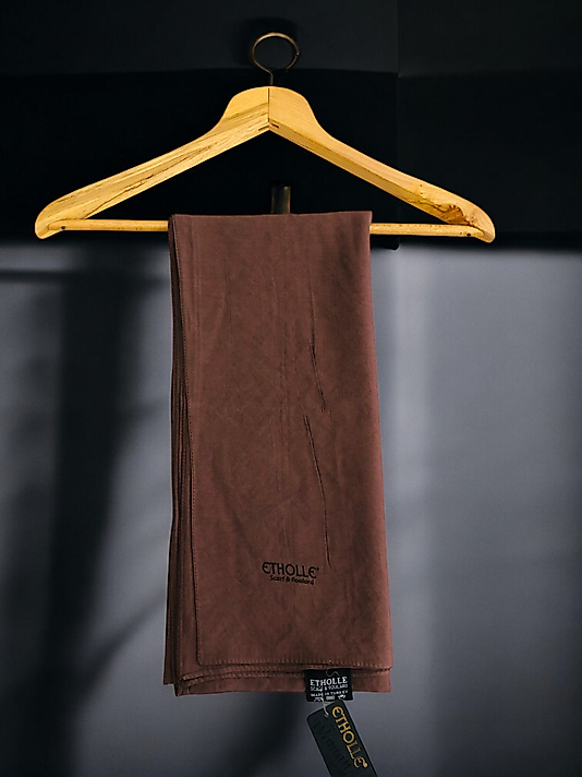 Etholle Valeria Şal