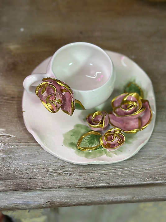 Gül Temalı Kahve Fincanı