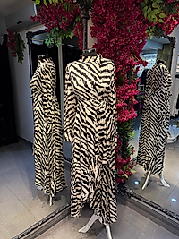 ZEBRA SİYAH ELBİSE