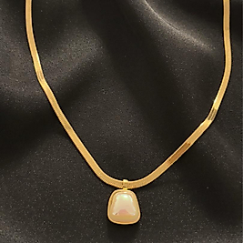 Sedef Taşlı Gold Çelik Kolye-45 cm
