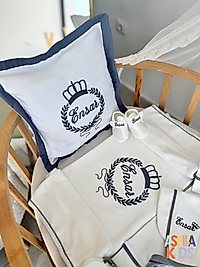 Yenidoğan Set - Bebeğinizin İsmi ve Çelenk Nakış