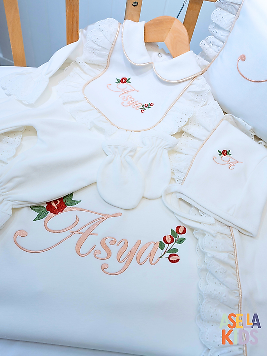 Kız Bebek Yenidoğan Set - Bebeğinizin İsmi ve Çiçek Motif