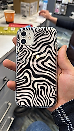 zore Yeni leopar desenli sert kapak