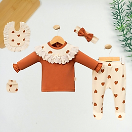 Dantel Detaylı Kalpli 5 Parça Yenidoğan Seti