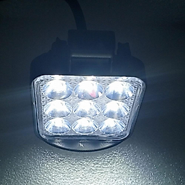 9 LED MİNİ AYDINLATMA & CALIŞMA LAMBA 9V & 30V KARE 6CM X 6CM