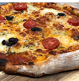 Akdeniz Pizza / Mediterranean Pizza