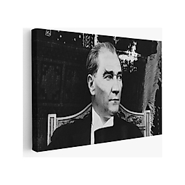 Keskin Bakışlı Atatürk Tablosu