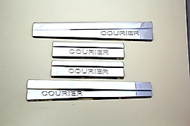 Ford Courier Krom Kapı Eşiği (4Kapı) Paslanmaz Çelik
