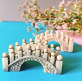 Himi Pasta Süsleri 2'li Taş Köprü Minyatür Figür Karakter Oyuncakları Evcilik Oyuncakları Küçük Minik Oyuncaklar