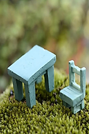 Himi Pasta Süsleri Masa ve Sandalye 3 Parça Minyatür Figür Karakter Oyuncakları Evcilik Oyuncakları Küçük Minik Oyuncaklar
