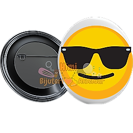 Emoji Gülen Yüz Metal Resimli İğneli Buton Rozet Magnet Anahtarlık Açacak Çanta Rozetleri M11