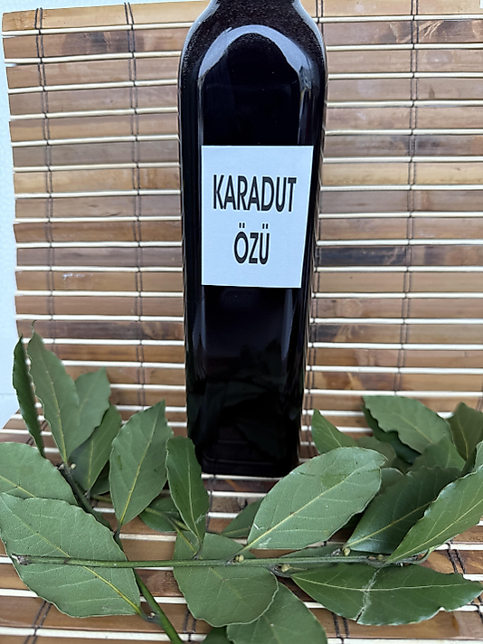 Kara dut özü