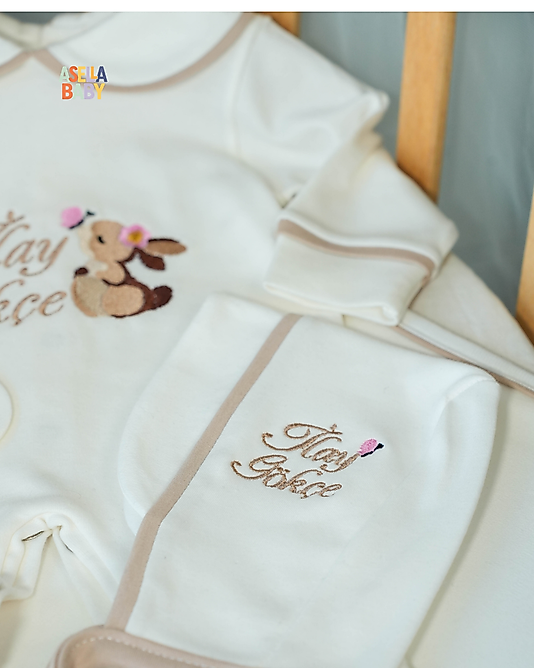 Kız Bebek Yenidoğan Set - Bebeğinizin İsmi ve Tavşan Motif