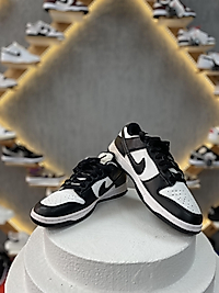 Nike Dunk Low Panda