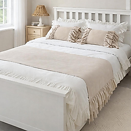 Çift Kişilik Yatak Runner Seti Krem Fırfırlı