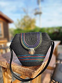 Siyah Renkli İpli Çapraz Askılı  Kadın Çanta