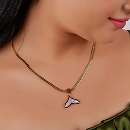 Jade'm Gold Çelik Balık Kuyruğu Sedefli Kolye