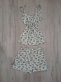 Kadın Beyaz Çiçek Desenli İp Askılı Şortlu Penye Gecelik takımı