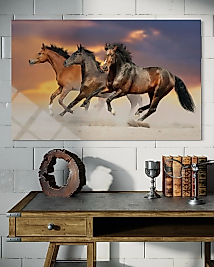 Üç Atlı Cam Tablo
