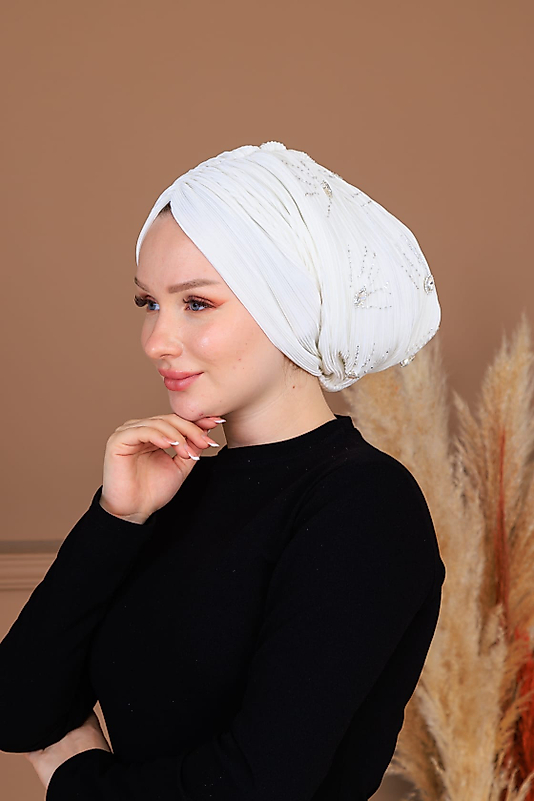 drapeli dolgulu piliseli işlemeli bone