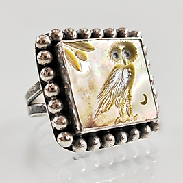 GECE'NİN BİLGESİ GOLD SEDEF İNTAGLİO YÜZÜK