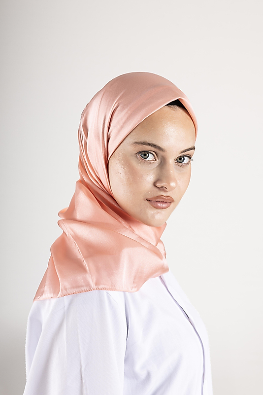 Düz Kristal Kumaş Eşarp - Kaymaz, Şık, Tok Duran | Günlük & Abiye Uyumlu