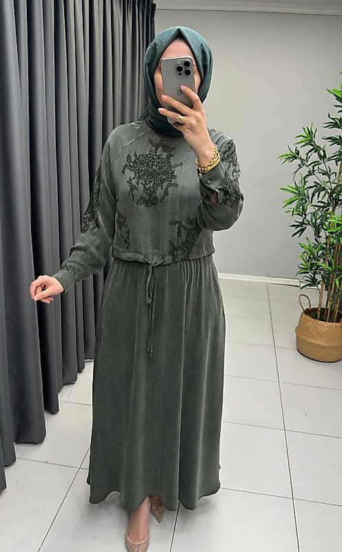 İpek Qupra Etekli Kadın Takım – Yeşil