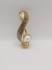 Gold Rengi İnci Detay Sol Anahtarı Broş