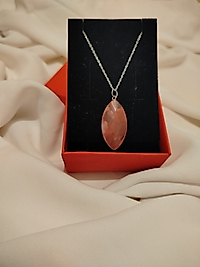 Pembe Kuvars