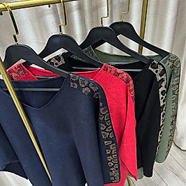 Kolu taşlı kaşmir yün triko