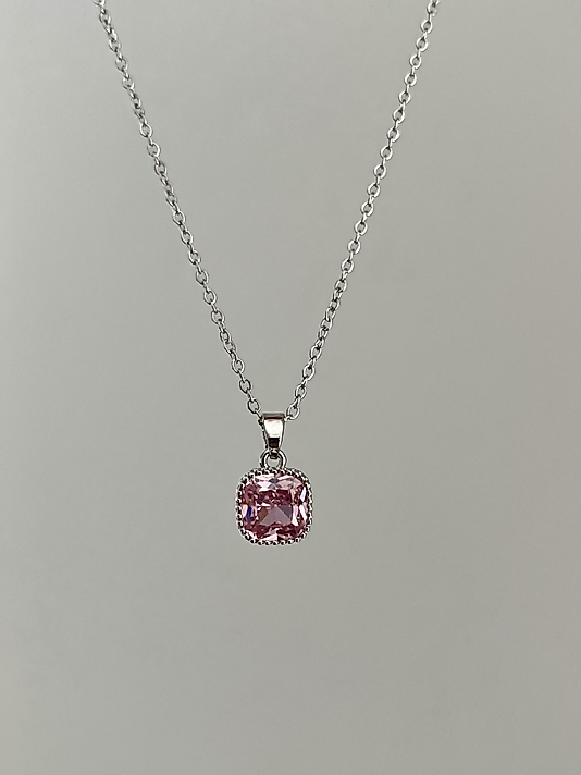 Çelik Pembe Taş Detaylı Silver Kolye
