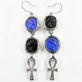 NİL'İN KRALİÇESİ NEFERTİTİ CAM RÖLYEF ANTİK MISIR KÜPE