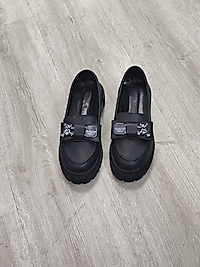 Kalın taban siyah leofer model kadın babet