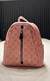 Louis Vuitton Pembe Kadın Çanta