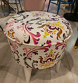 MERCAN MOBİLYA VE AKSESUAR, PUF,RENKLİ ,EKOSE DESENLI,DEKORATİF,PLASTİK AYAK,45CM/40 CM